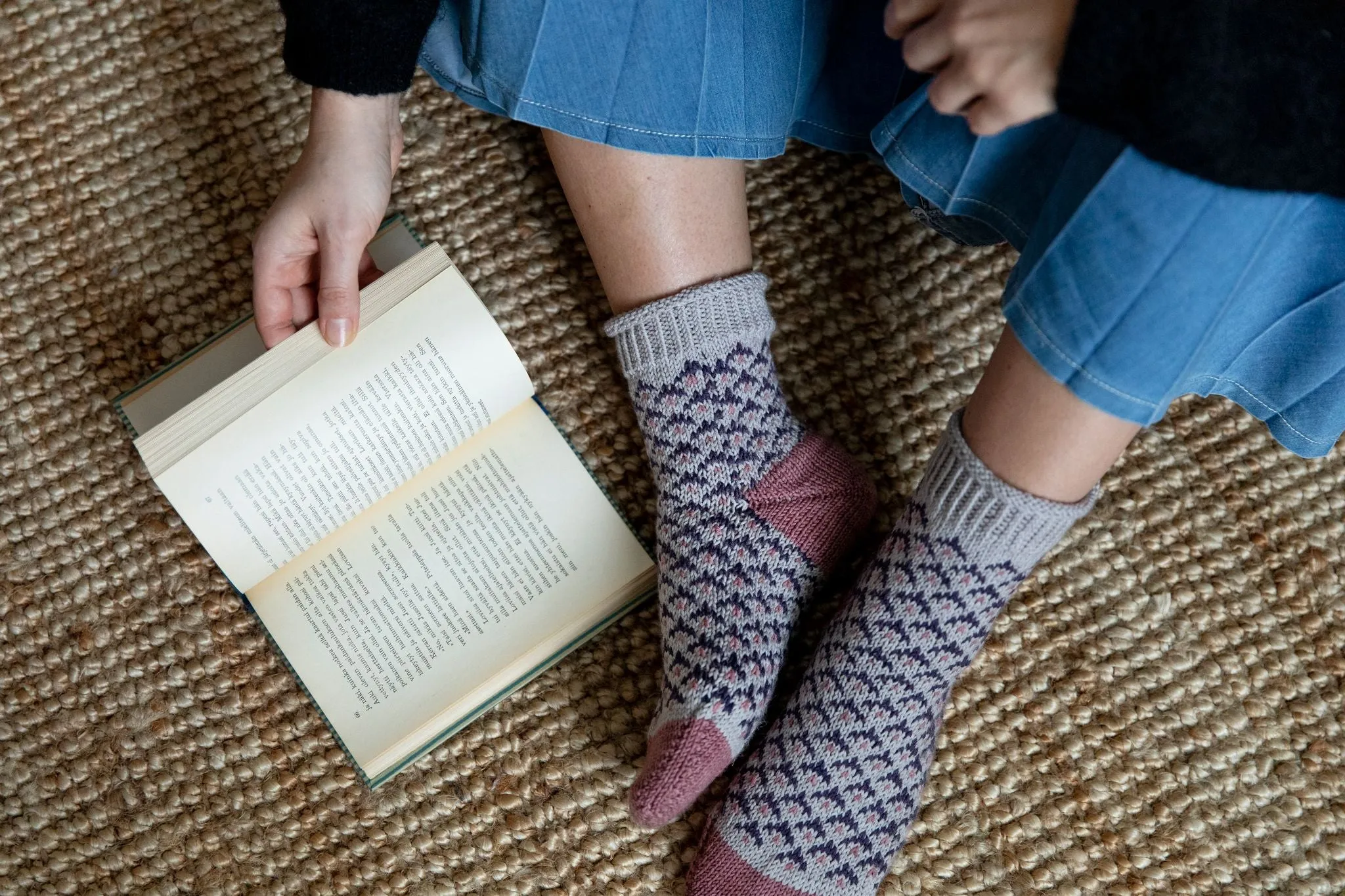 52 Weeks of Socks, Vol. 2 (Laine)