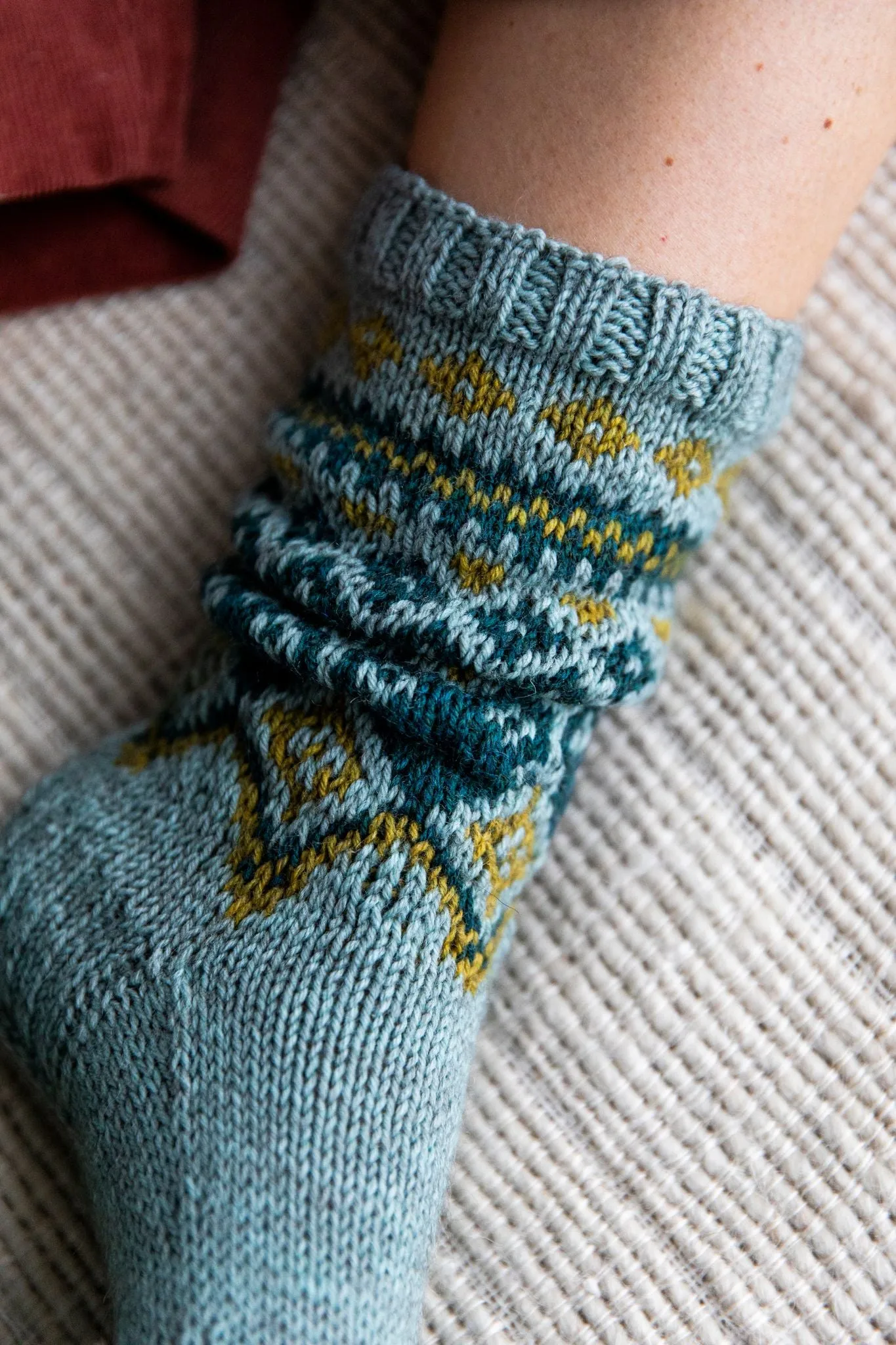 52 Weeks of Socks, Vol. 2 (Laine)