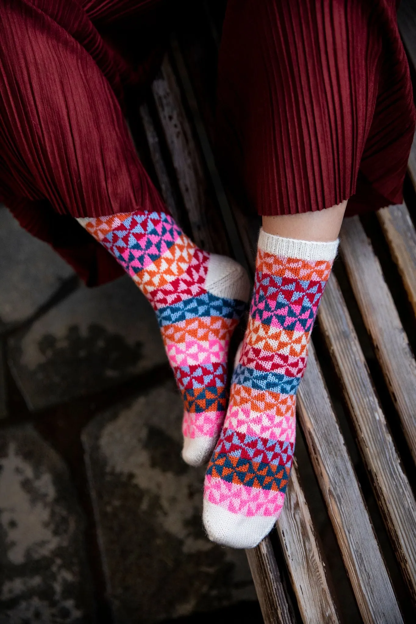 52 Weeks of Socks, Vol. 2 (Laine)