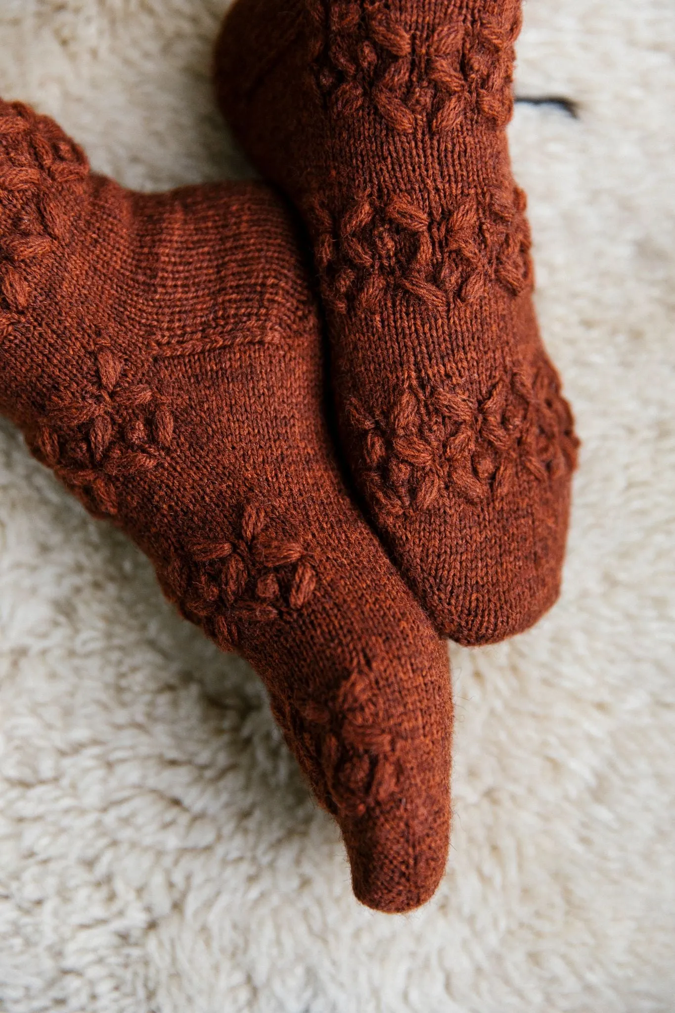 52 Weeks of Socks, Vol. 2 (Laine)