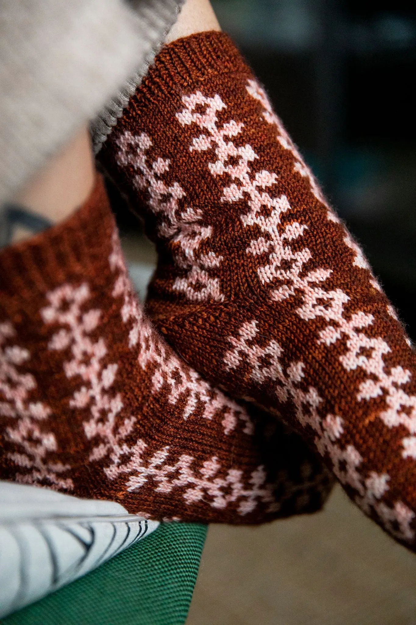 52 Weeks of Socks, Vol. 2 (Laine)