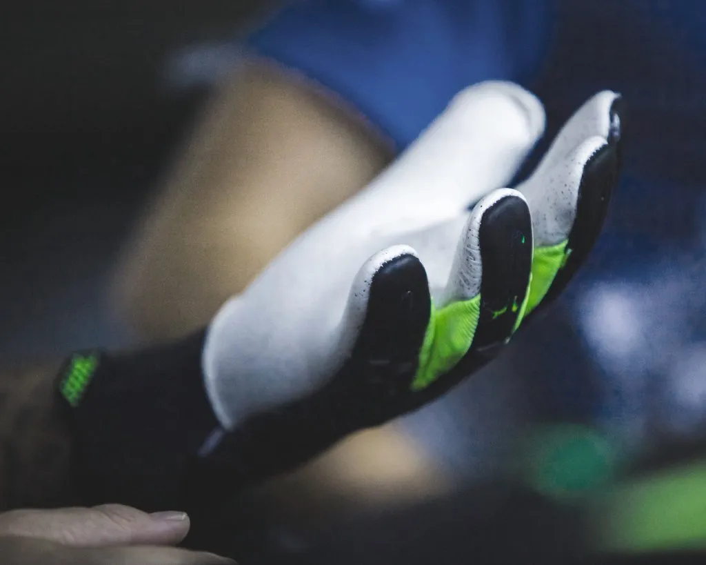 Storelli Silencer Threat Goalkeeper Gloves